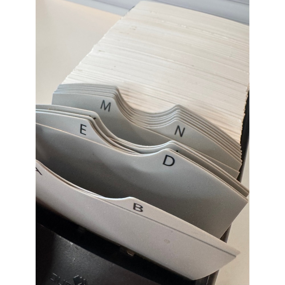 NEW Durable Rolodex Desktop Card File Organizer Address Index - Picture 8 of 9